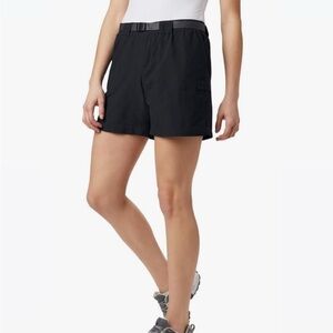 Columbia Women's Sandy River Cargo Black Shorts
